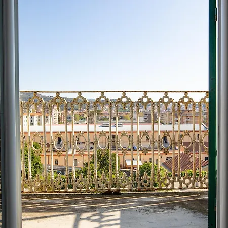 Luminoso Con Balcone & Parcheggiofree Apartment