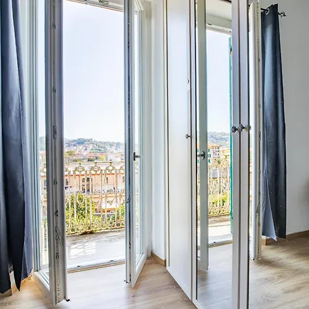 Апартаменты Elegante Dimora La Spezia-free Parking