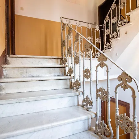 Elegante Dimora La Spezia-free Parking * Специя